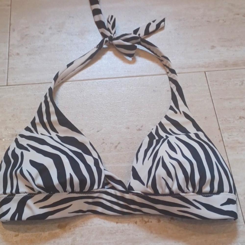 Victoria's Secret Black/White Animal Print Bikini Top